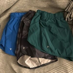 3 pair of size medium shorts OLD NAVY